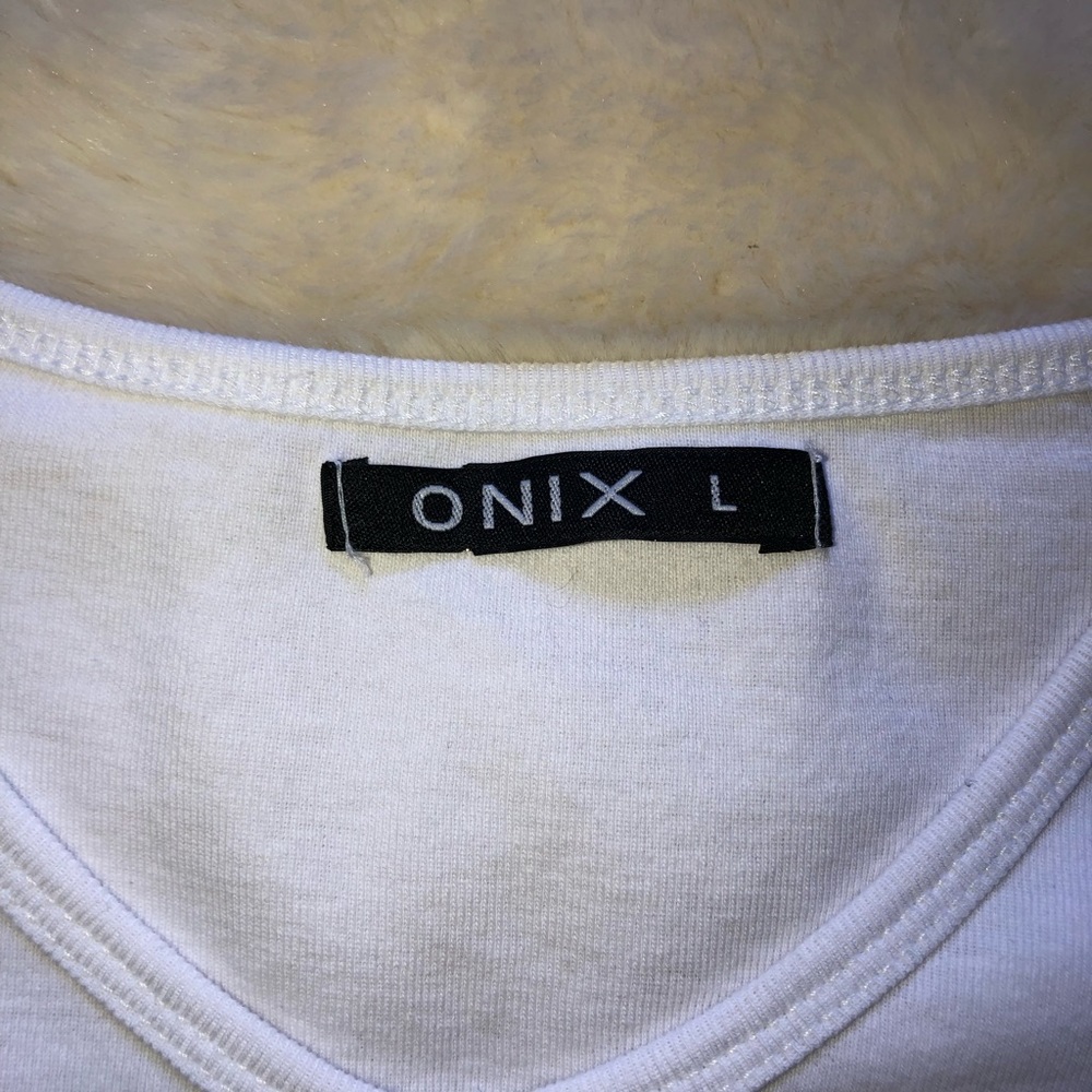 T-shirt - Picture 4 of 4